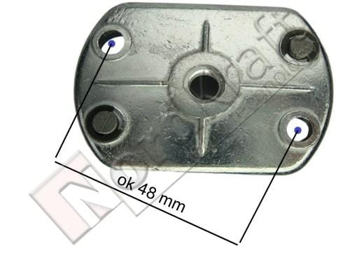zabieraki-metalowe-na-podstawce-do-kosy-spalinowej